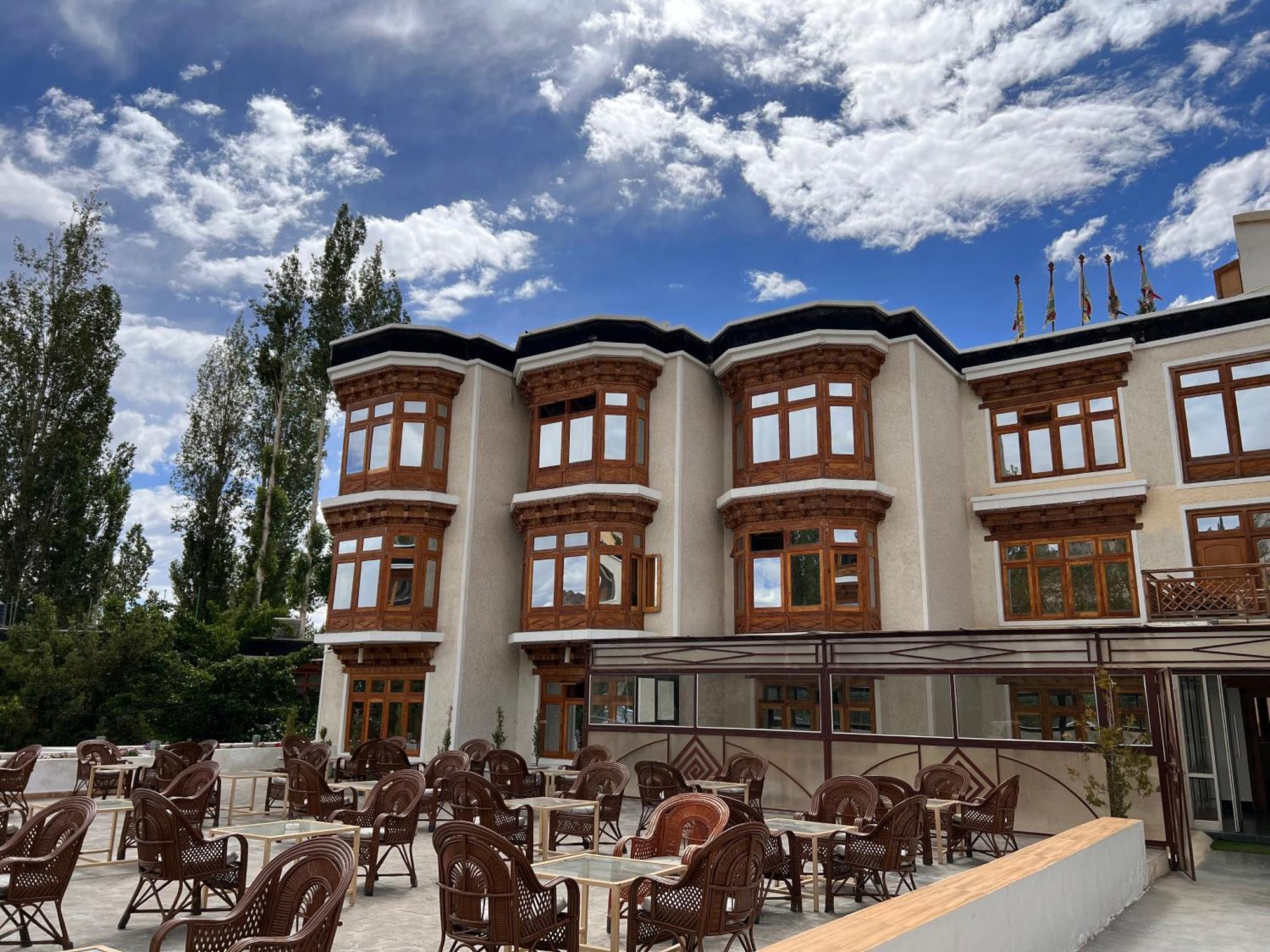 Hotel New Glacier View Leh Exterior foto